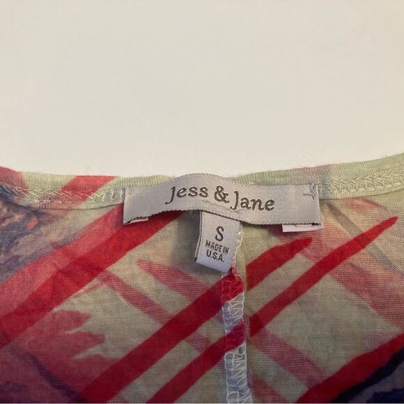 Jess & Jane Colorful Crinkle Tunic - Picture 8 of 8